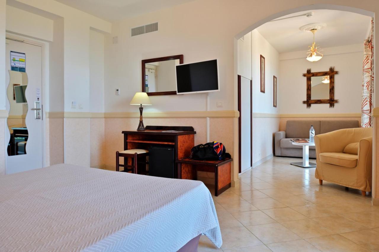 Hotel Des Roches ซาร์แตน ภายนอก รูปภาพ