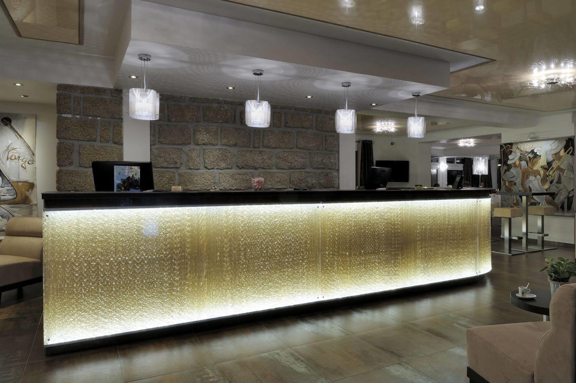 Hotel Des Roches ซาร์แตน ภายนอก รูปภาพ